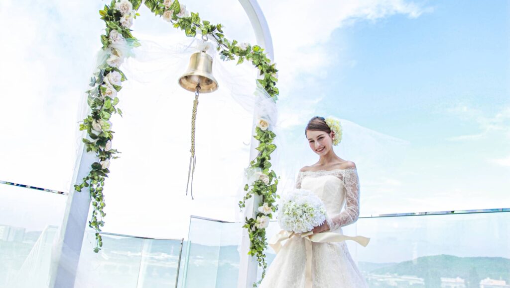 crystal_teera_slide02